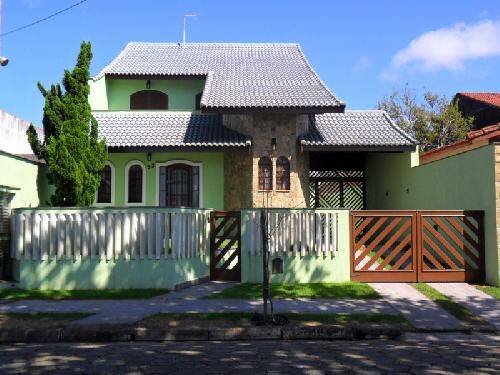 Casa à venda com 4 quartos, 200m² - Foto 1