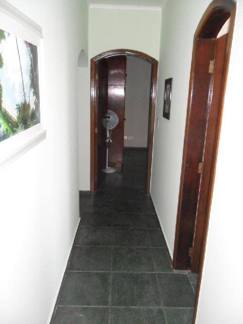 Casa à venda com 4 quartos, 200m² - Foto 27