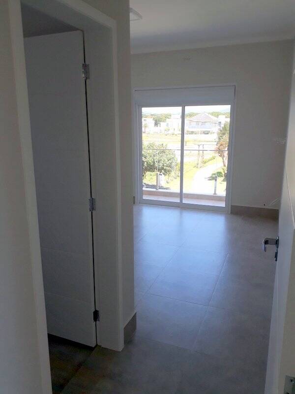 Casa à venda com 5 quartos, 251m² - Foto 15