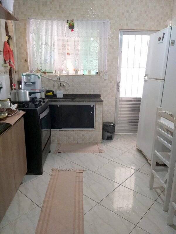 Casa à venda com 3 quartos, 100m² - Foto 11