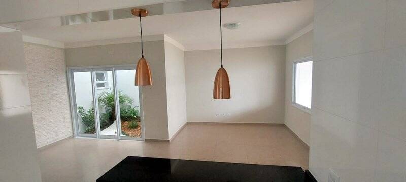 Casa à venda com 3 quartos, 141m² - Foto 7