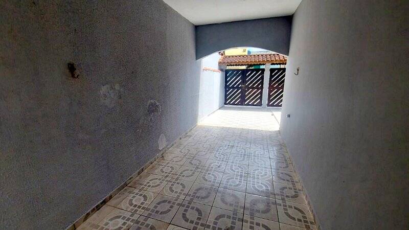 Casa à venda com 2 quartos, 92m² - Foto 3