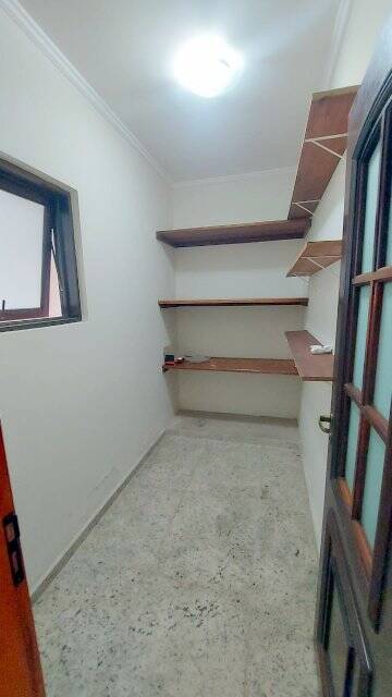 Casa à venda com 6 quartos, 1070m² - Foto 10