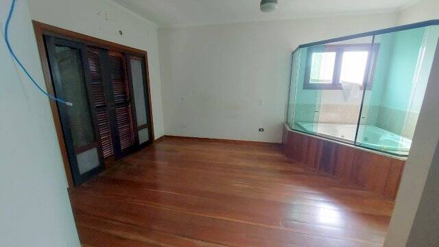 Casa à venda com 6 quartos, 1070m² - Foto 16