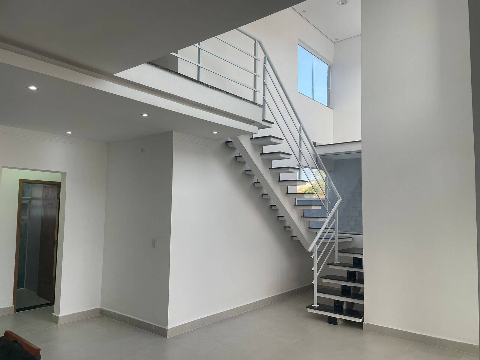 Casa à venda com 4 quartos, 247m² - Foto 14