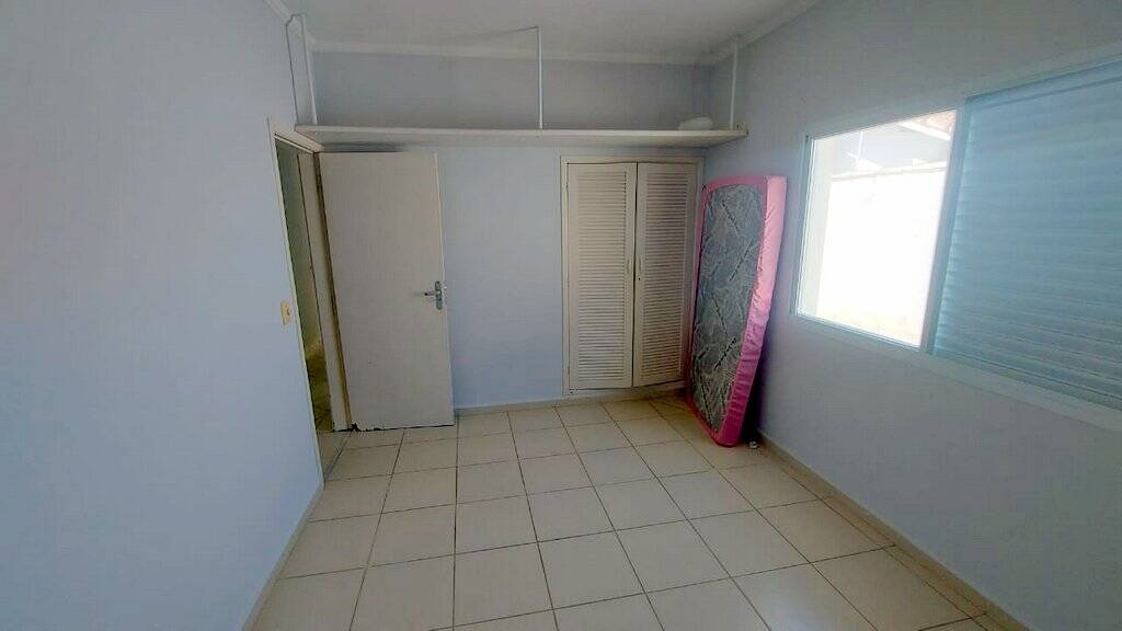 Casa à venda com 4 quartos, 187m² - Foto 11