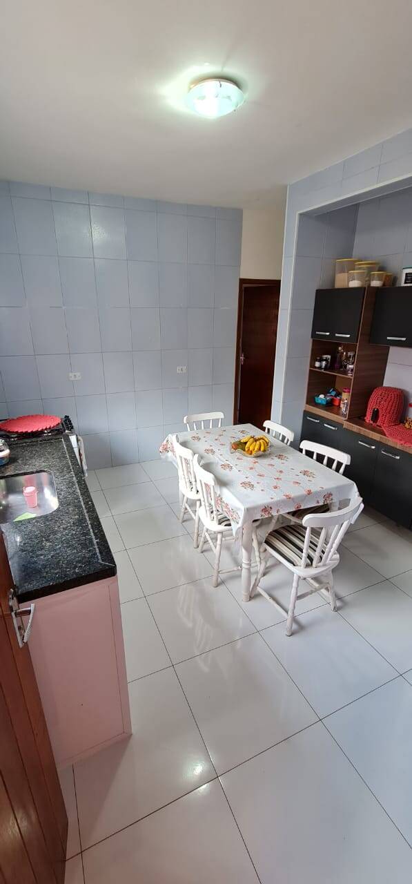 Casa à venda e aluguel com 3 quartos, 130m² - Foto 12