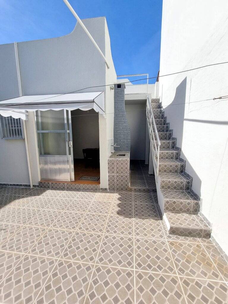 Casa à venda com 3 quartos, 210m² - Foto 11