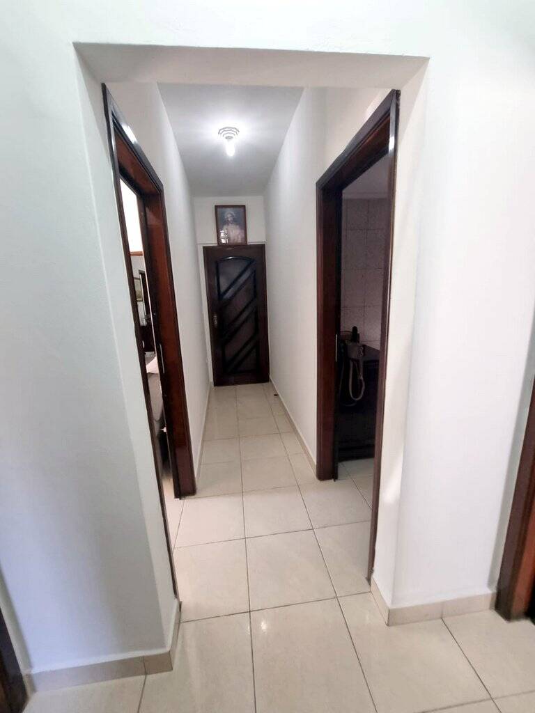 Casa à venda com 3 quartos, 210m² - Foto 13