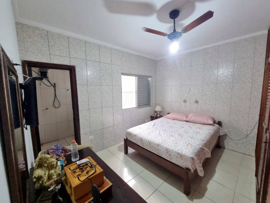 Casa à venda com 3 quartos, 210m² - Foto 18