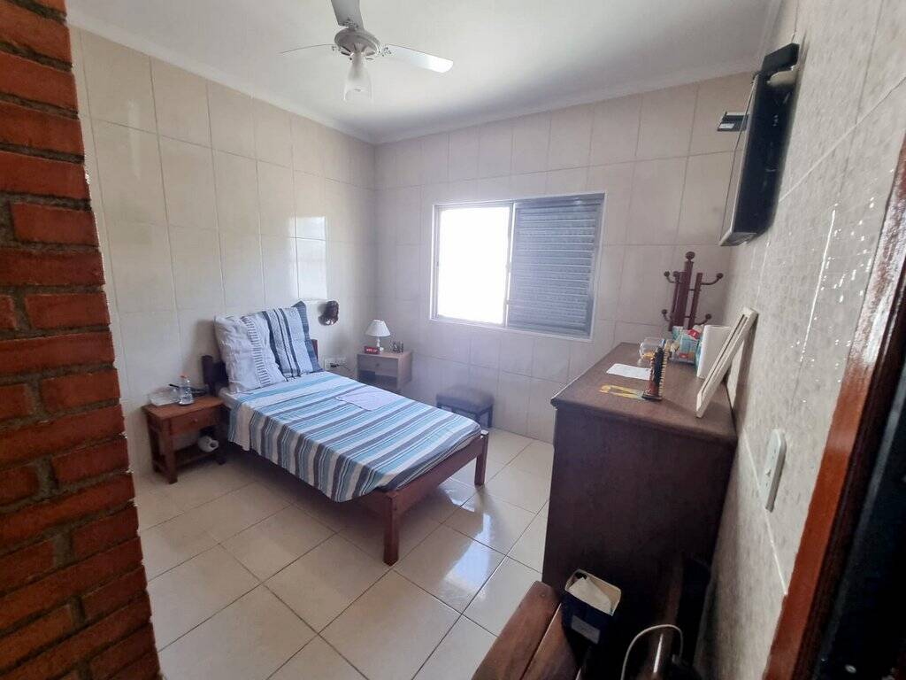 Casa à venda com 3 quartos, 210m² - Foto 20