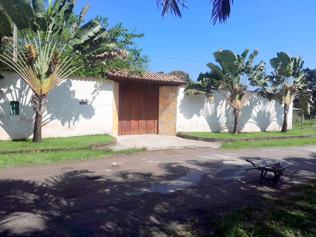 Fazenda à venda com 3 quartos, 138m² - Foto 1