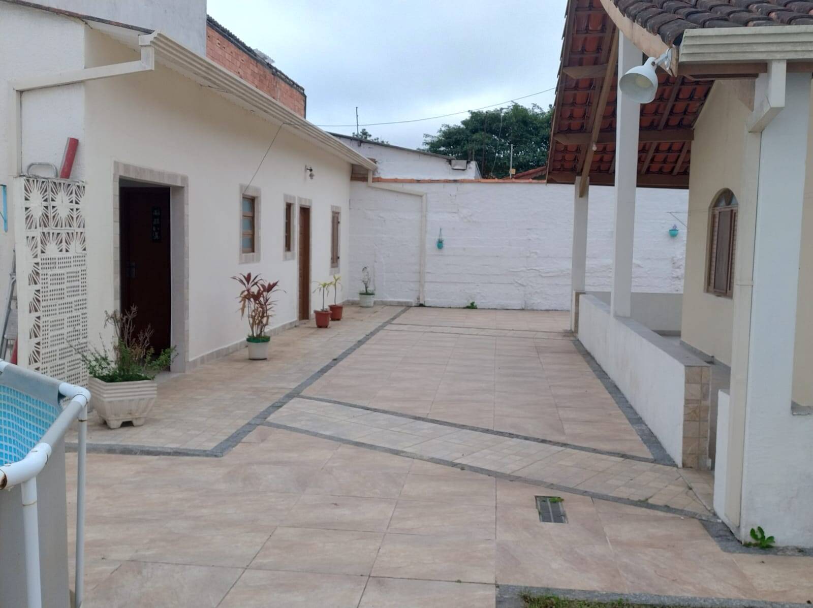 Casa à venda com 5 quartos, 224m² - Foto 11