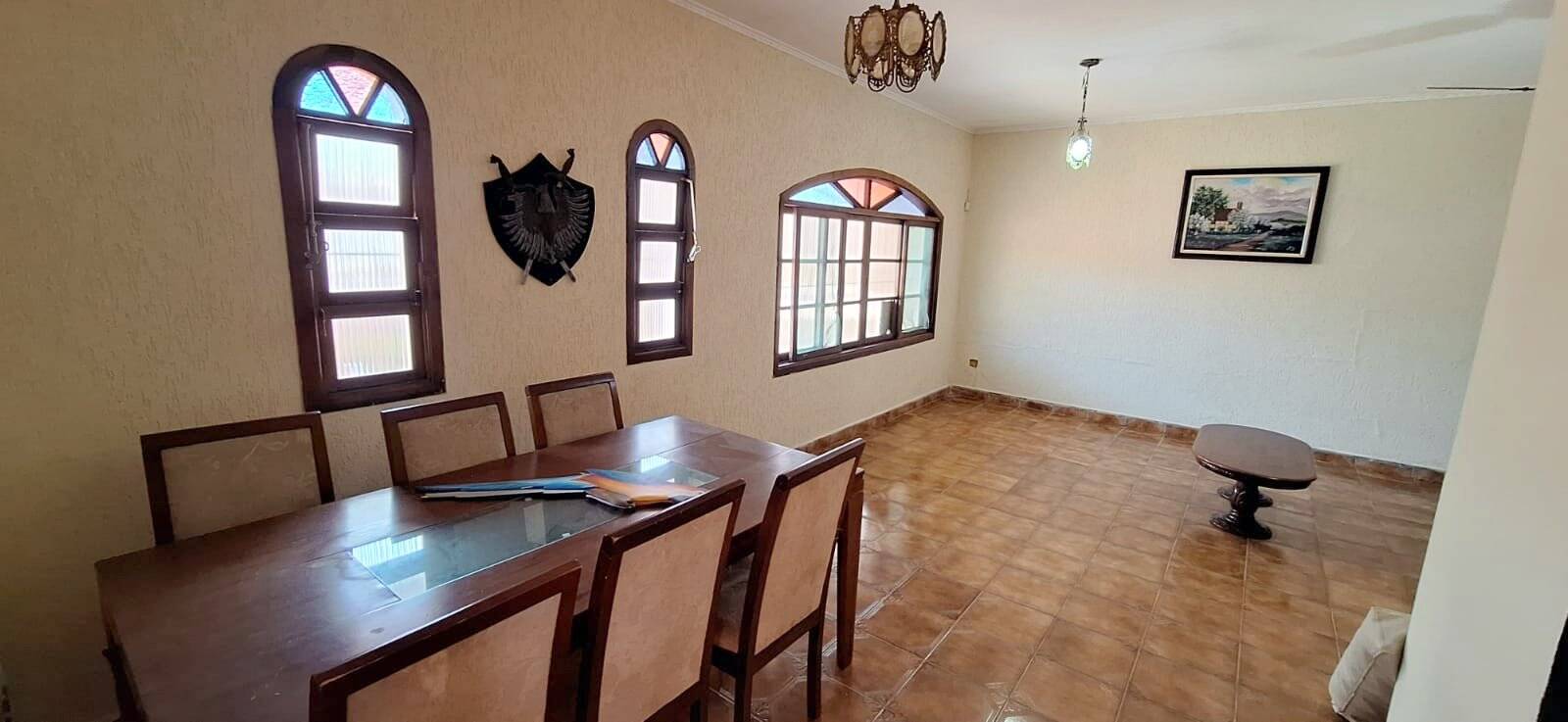 Casa à venda com 3 quartos, 151m² - Foto 4