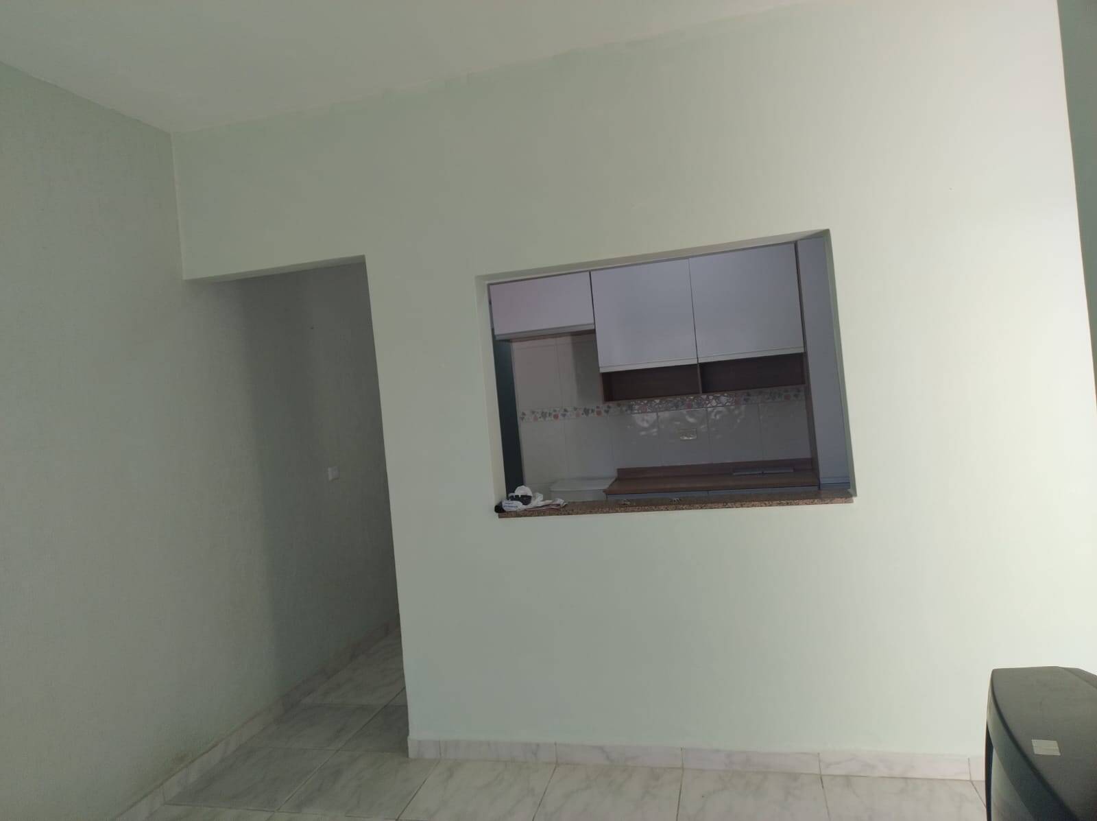 Casa à venda com 2 quartos, 94m² - Foto 2