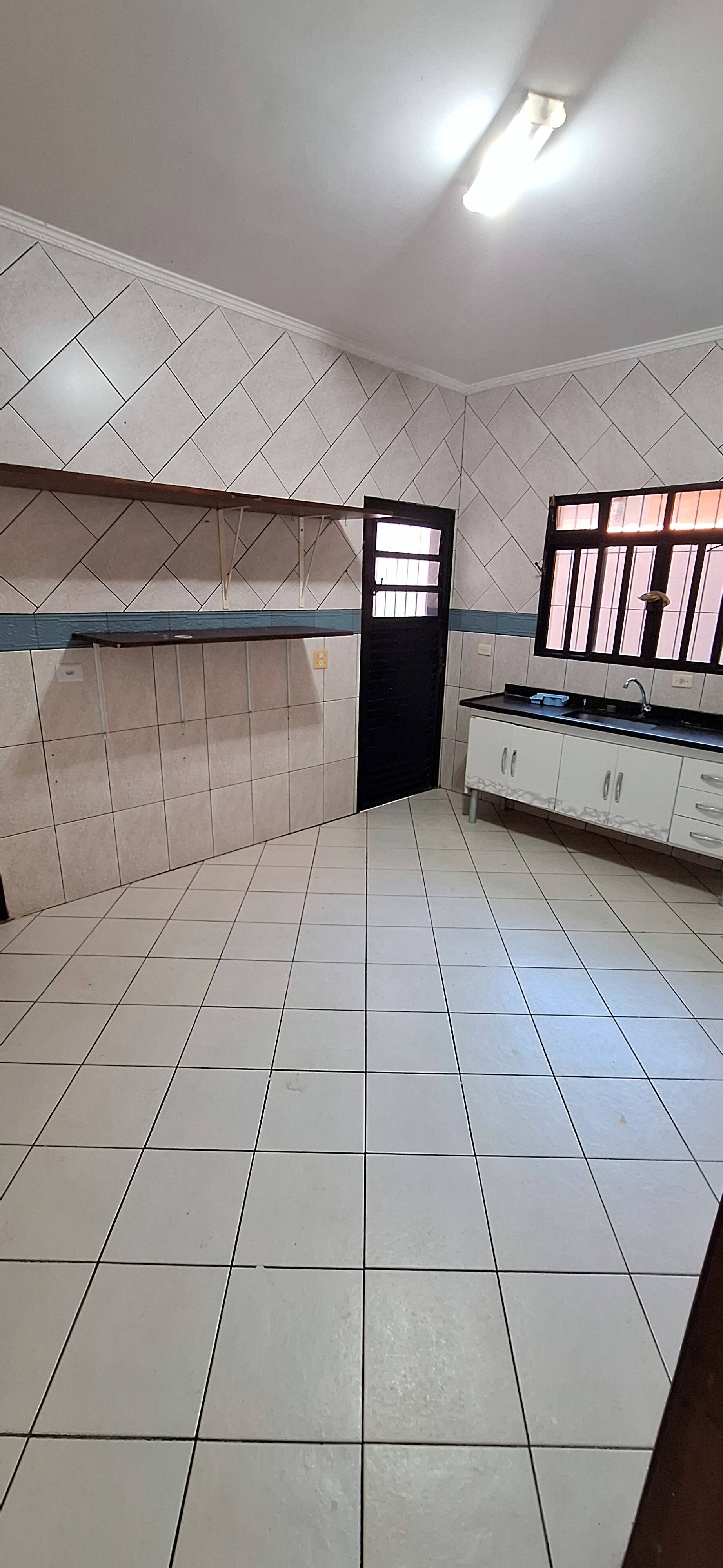 Casa para alugar com 3 quartos, 120m² - Foto 5