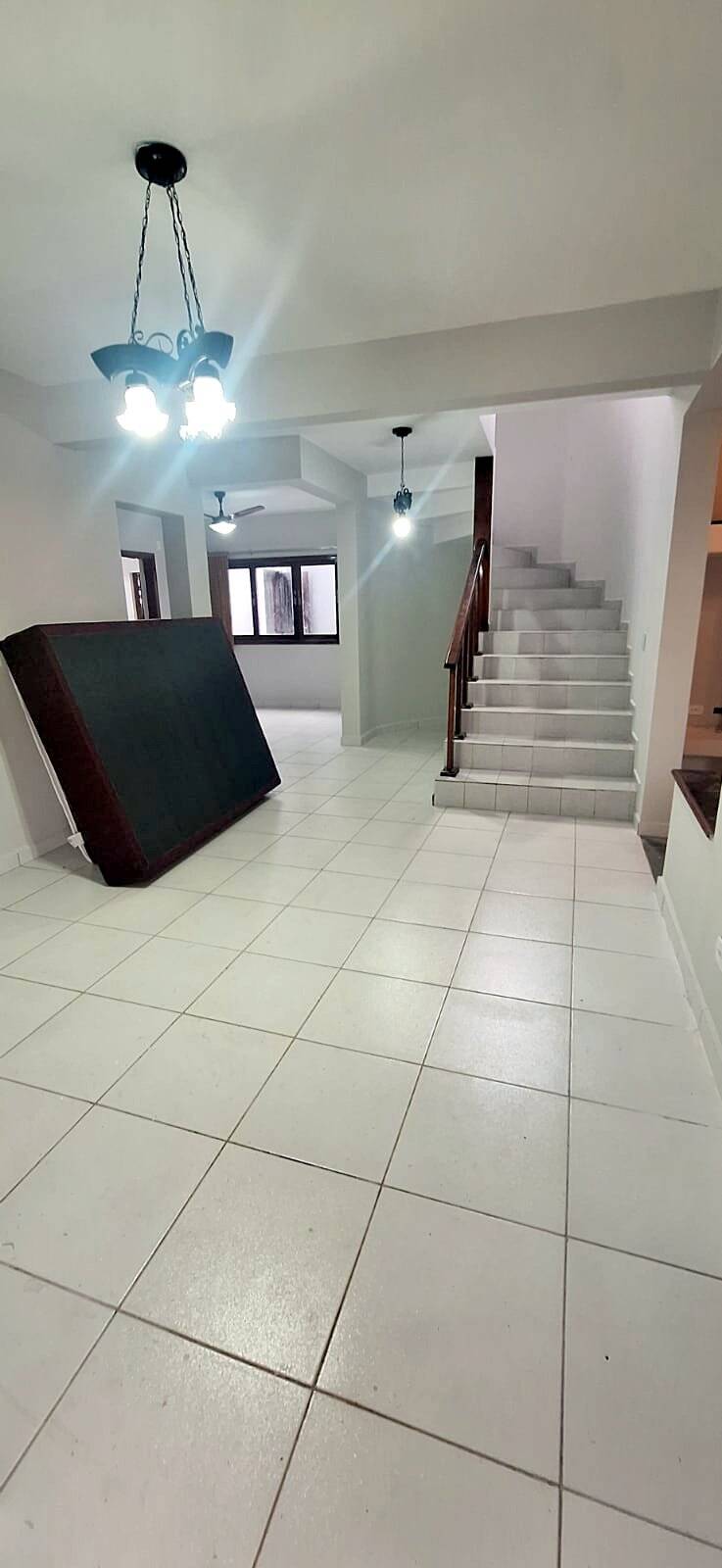 Casa para alugar com 3 quartos, 201m² - Foto 20