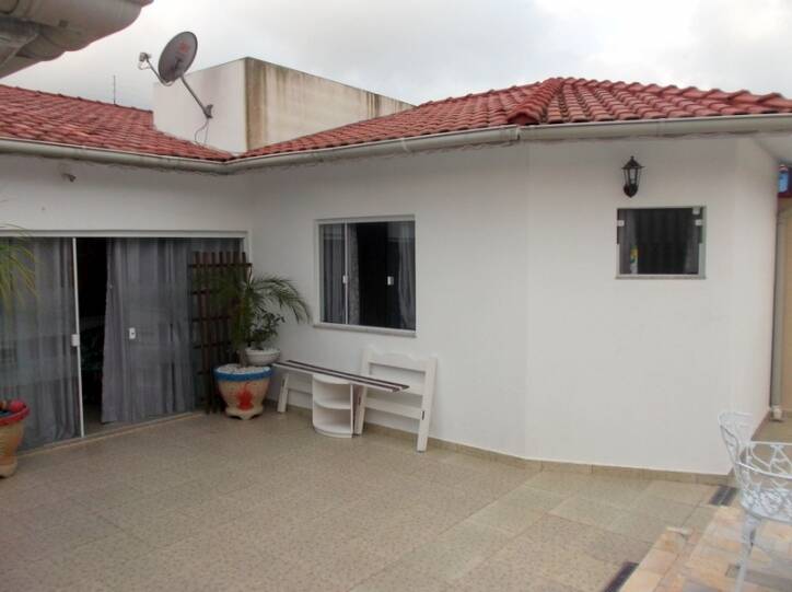 Casa à venda com 3 quartos, 90m² - Foto 8