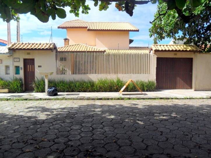 Sobrado à venda com 4 quartos, 254m² - Foto 2