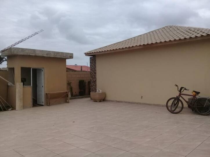 Casa à venda com 2 quartos, 70m² - Foto 4